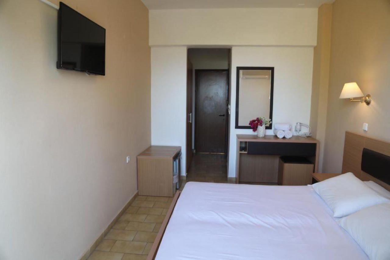 Rhodian Sun Hotel Paradisi  Ngoại thất bức ảnh